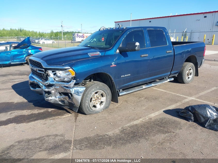 2019 RAM 2500, Front, IAAI, VIN 3C6UR5CL0KG562061 — photo 2