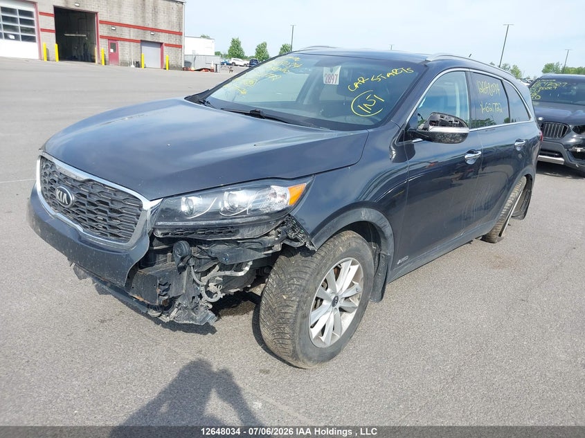 2020 Kia Sorento S, Front, IAAI, VIN 5XYPGDA54LG621722 — photo 2