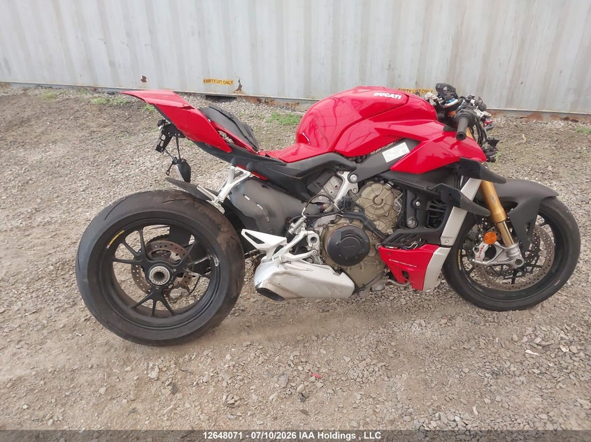 2021 Ducati Streetfighter V4/V4S VIN: ZDMFAKNW5MB006388 Lot: 12648071