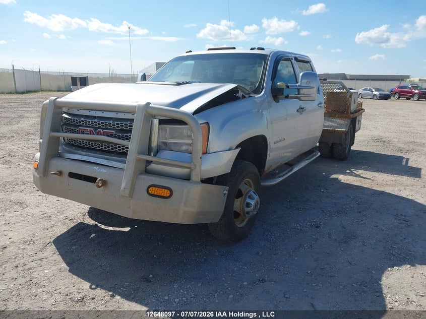 2012 GMC Sierra, Front, IAAI, VIN 1GD423CL8CF146016 — photo 2