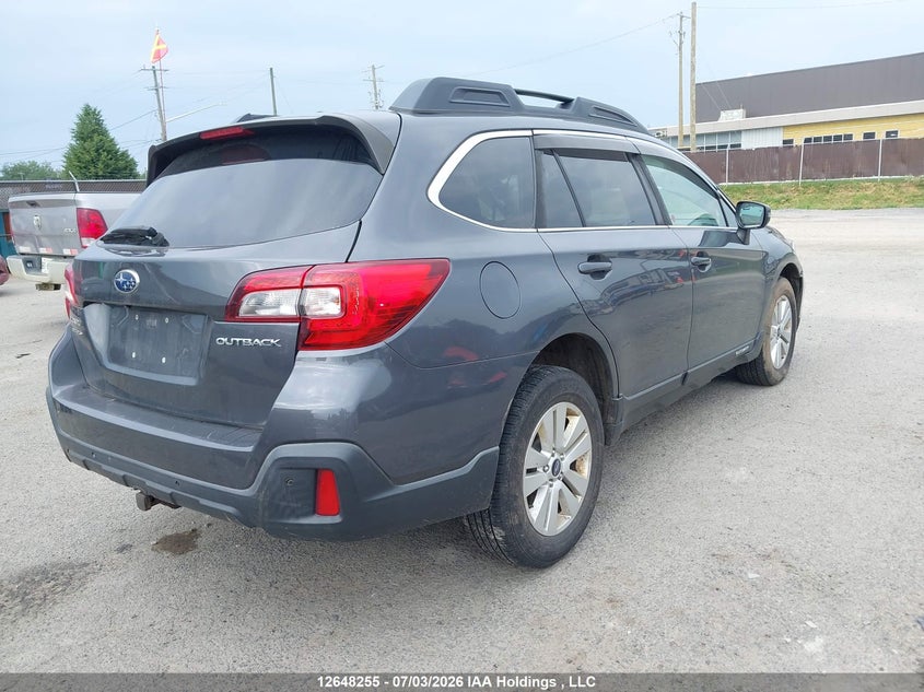 Vin: 4s4bsdgc6j3335222, lot: 3049758, subaru outback 2.5i premium 20184