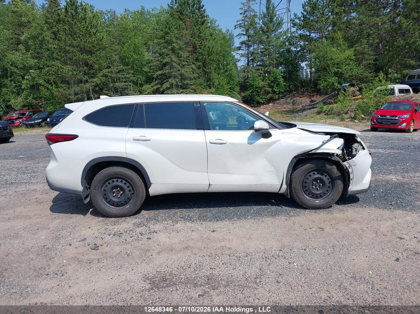 2022 Toyota Highlander Xle VIN: 5TDGZRBH5NS168524 Lot: 12648346