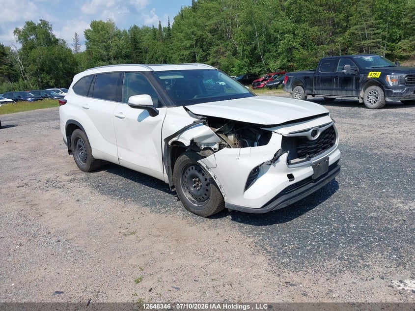 2022 Toyota Highlander Xle VIN: 5TDGZRBH5NS168524 Lot: 12648346
