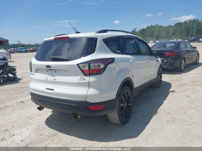 Vin: 1fmcu9g9xhuc68824, lot: 3049951, ford escape se 20174