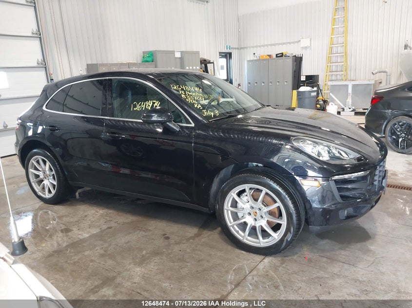 2018 Porsche Macan S VIN: WP1AB2A50JLB33764 Lot: 12648474