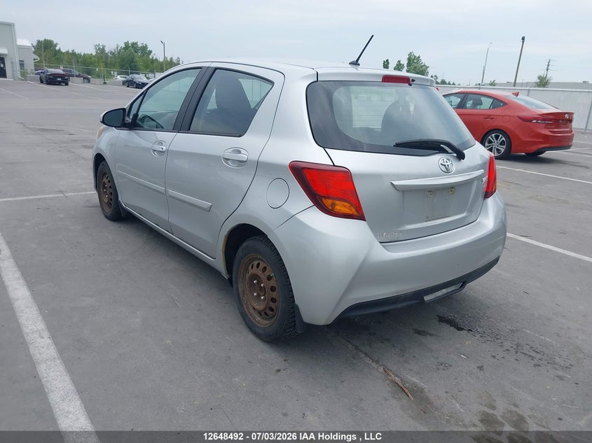 Vin: vnkktud34ha077432, lot: 3050006, toyota yaris l/le/se 20173