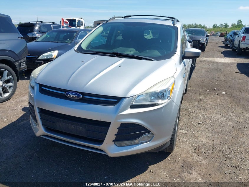 Vin: 1fmcu0gx2dua18966, lot: 3050359, ford escape se 20132