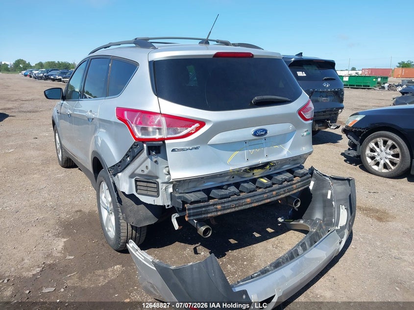 Vin: 1fmcu0gx2dua18966, lot: 3050359, ford escape se 20133