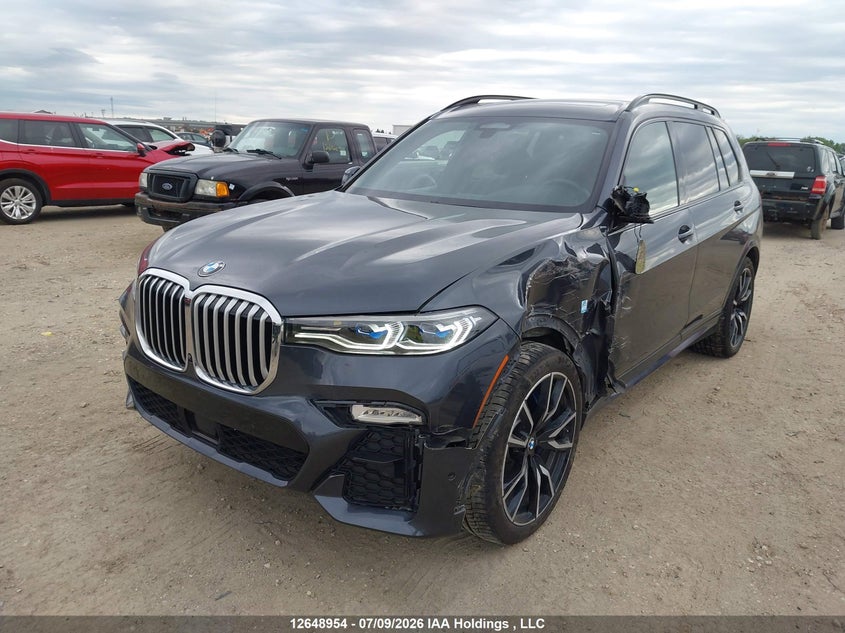 2019 BMW X7, Левый перёд, IAAI, VIN 5UXCW2C5XKL082530 — фото 2