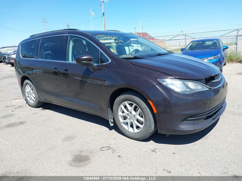 Vin: 2c4rc1dg4hr660281, lot: 3050499, chrysler pacifica touring 2017 img_1