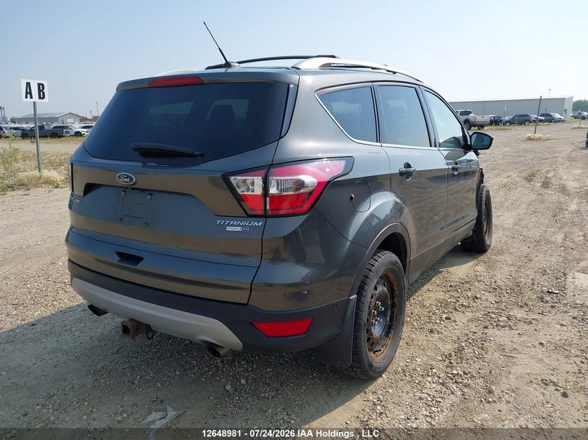 Vin: 1fmcu9j96hud80013, lot: 3050520, ford escape titanium 20174
