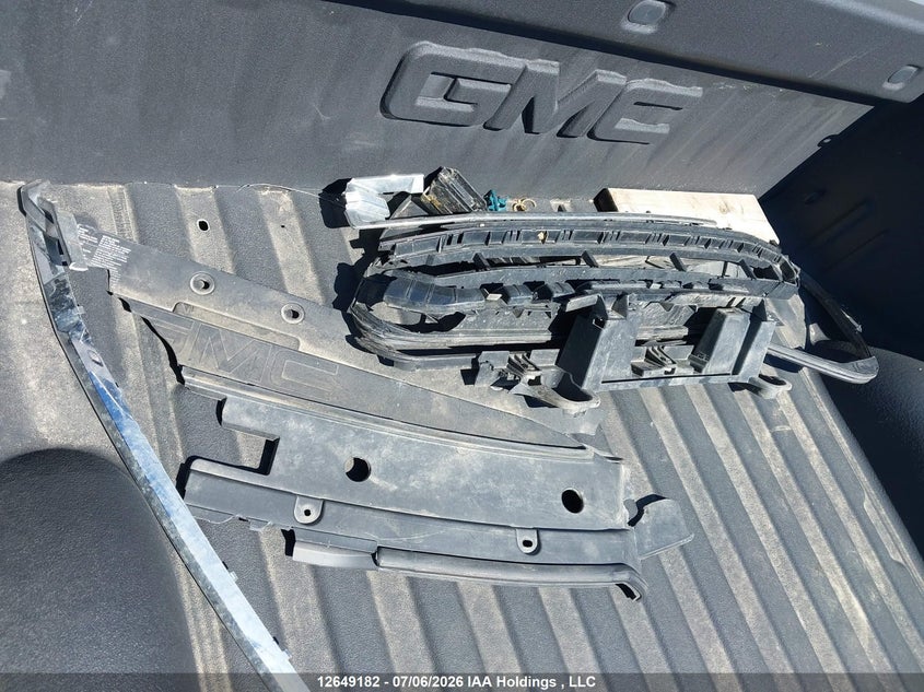 2018 GMC SIERRA 1500 SLT PICKUP 5.3L V-8 DI, VVT, 355HP