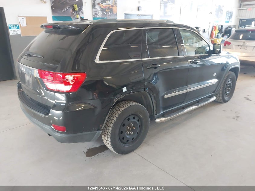 Vin: 1j4rr4gg8bc647877, lot: 3050887, jeep grand cherokee laredo 20114