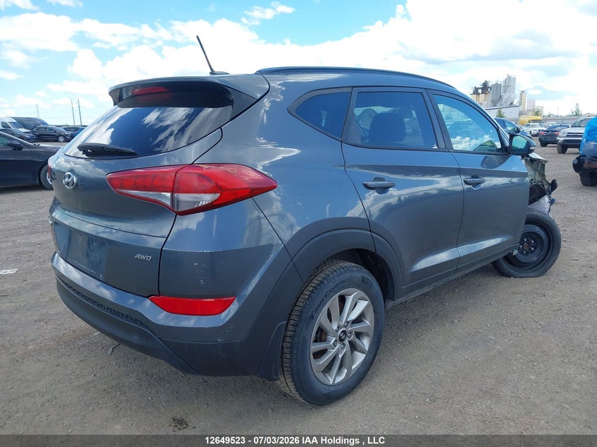 Vin: km8j3ca44hu388994, lot: 3051093, hyundai tucson se 20174