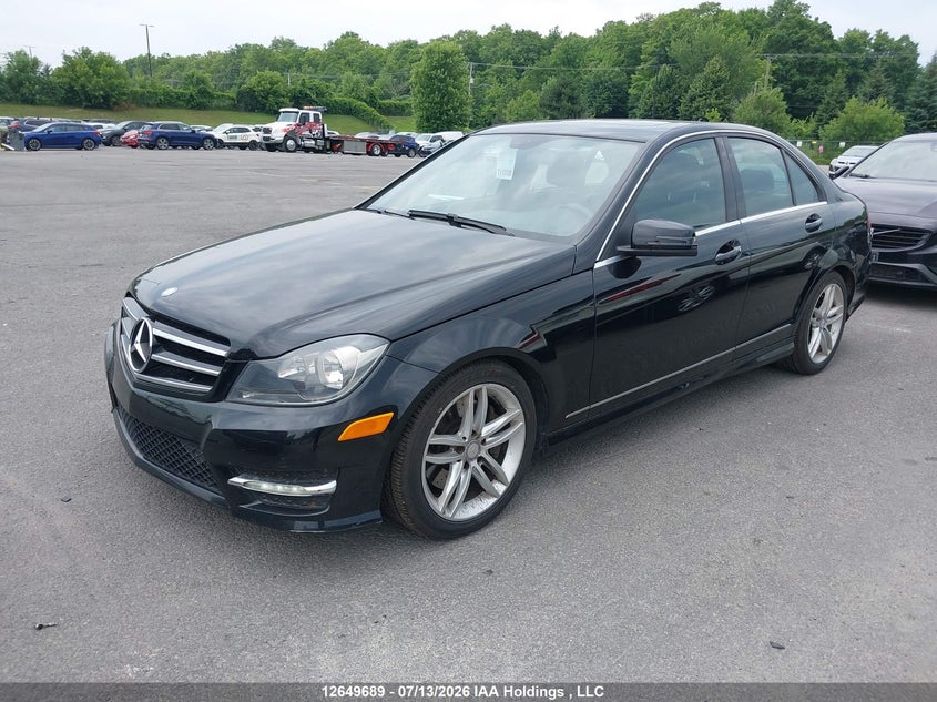 2014 Mercedes-Benz C 300 4Matic, Затопление, IAAI, VIN WDDGF8AB1EA917208 — фото 2