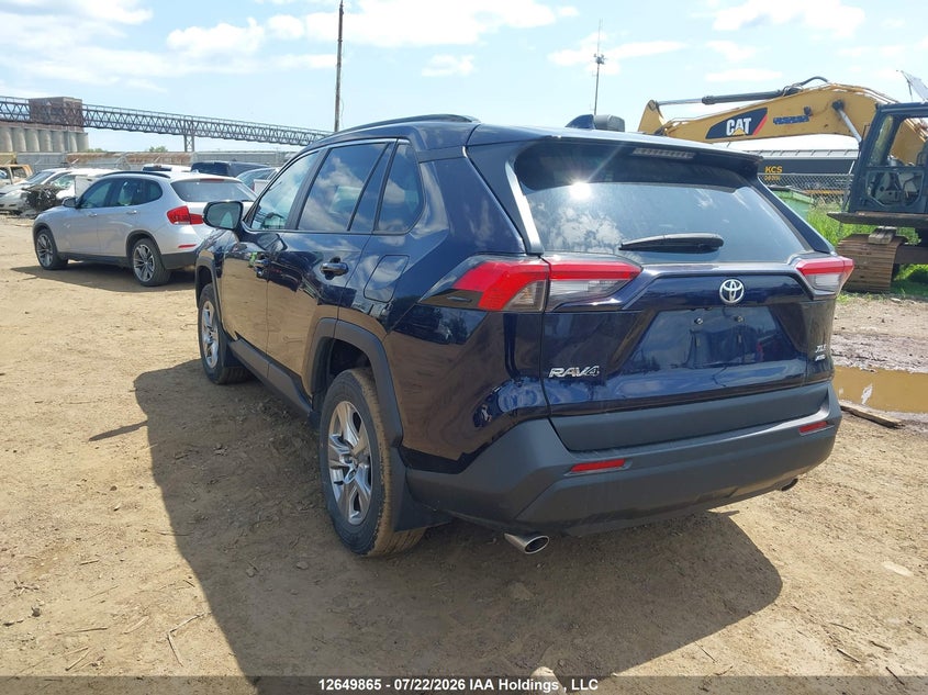 Vin: 2t3r1rfvxrw442014, lot: 3051444, toyota rav4 xle 20243