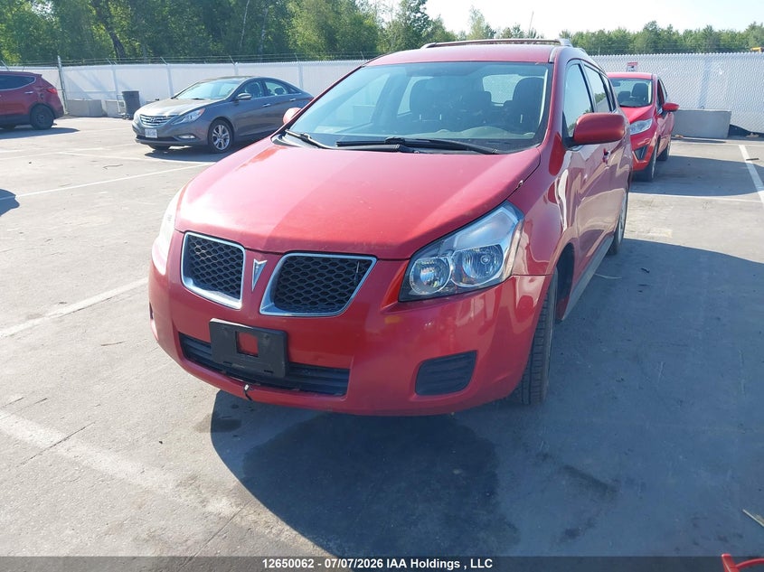 2010 Pontiac Vibe, Water, IAAI, VIN 5Y2SP6E85AZ413342 — photo 2