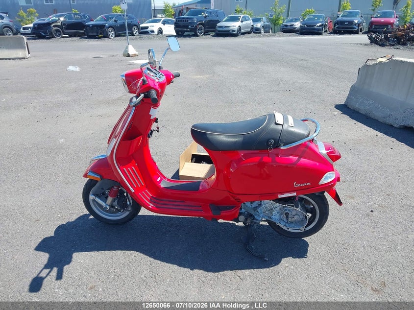 2012 VESPA LX BIKE 1