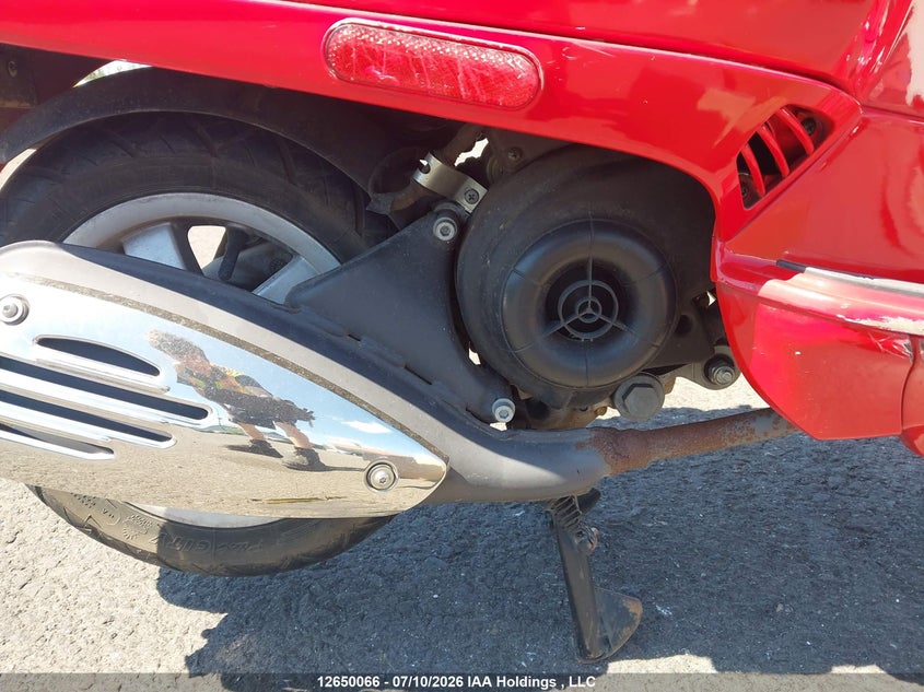 2012 VESPA LX BIKE 1