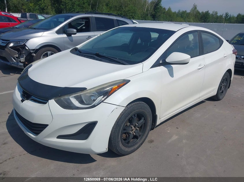 2016 Hyundai Elantra, Удар спереду, IAAI, VIN 5NPDH4AE5GH686139 — фото 2