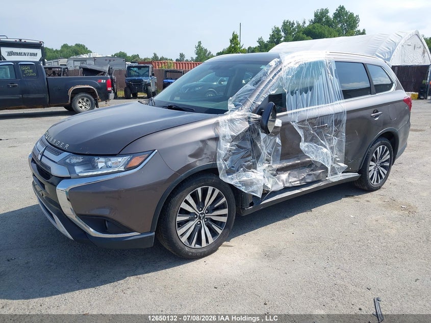 2019 Mitsubishi Outlander, Left Side, IAAI, VIN JA4AZ2A35KZ602884 — photo 2