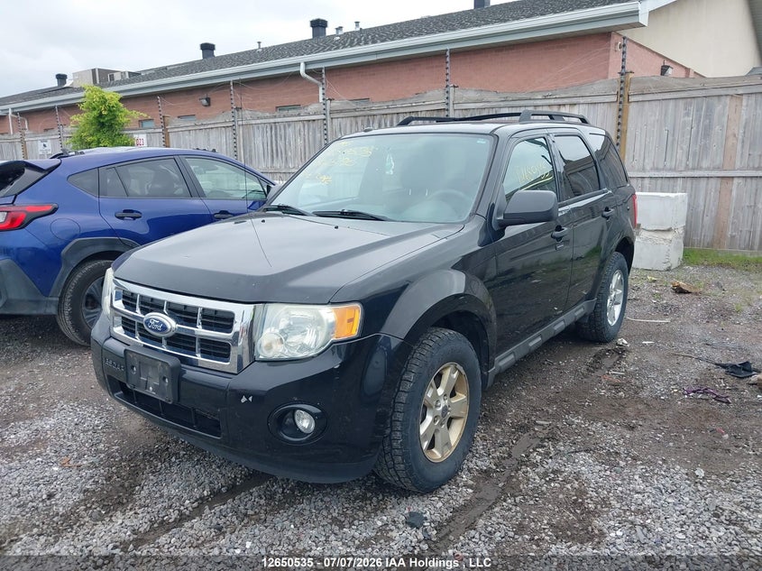 Vin: 1fmcu9dg0akb86590, lot: 3052137, ford escape xlt 20102