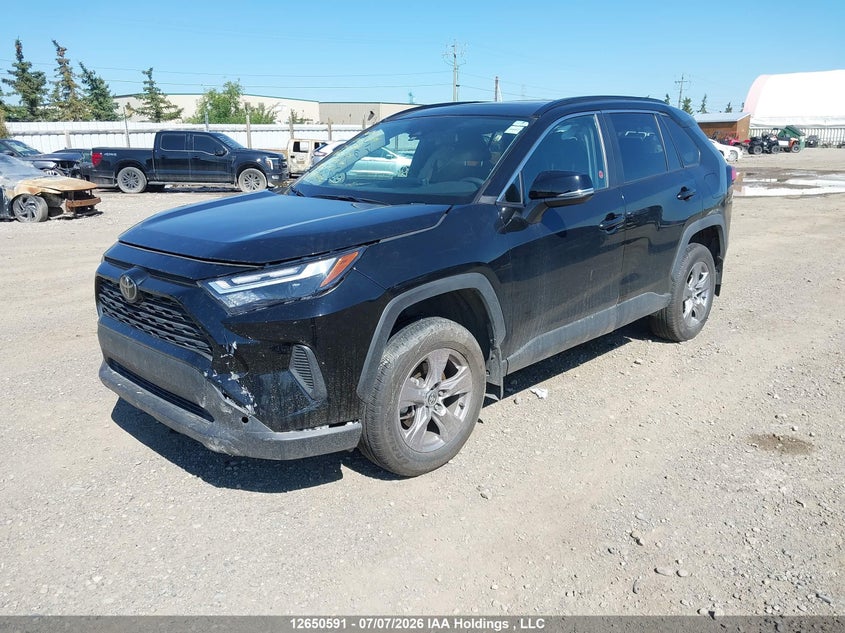 2024 Toyota RAV 4, Front, IAAI, VIN 2T3R1RFVXRC466508 — photo 2
