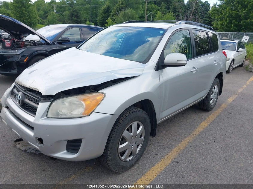 2012 Toyota RAV 4, Front, IAAI, VIN 2T3ZF4DV7CW130537 — photo 2