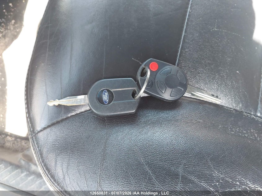 2008 Ford Escape Limited VIN: 1FMCU94158KC93995 Lot: 12650831
