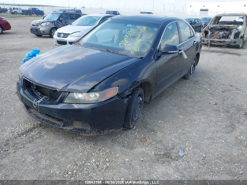 2004 Acura TSX, Right Side, IAAI, VIN JH4CL96824C803434 — photo 2
