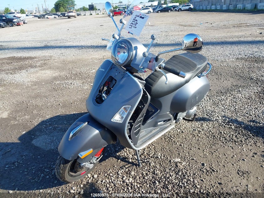 2018 VESPA GTS BIKE 1