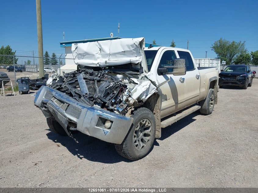 2015 Chevrolet Silverado, Front, IAAI, VIN 1GC4K0C8XFF197505 — photo 2