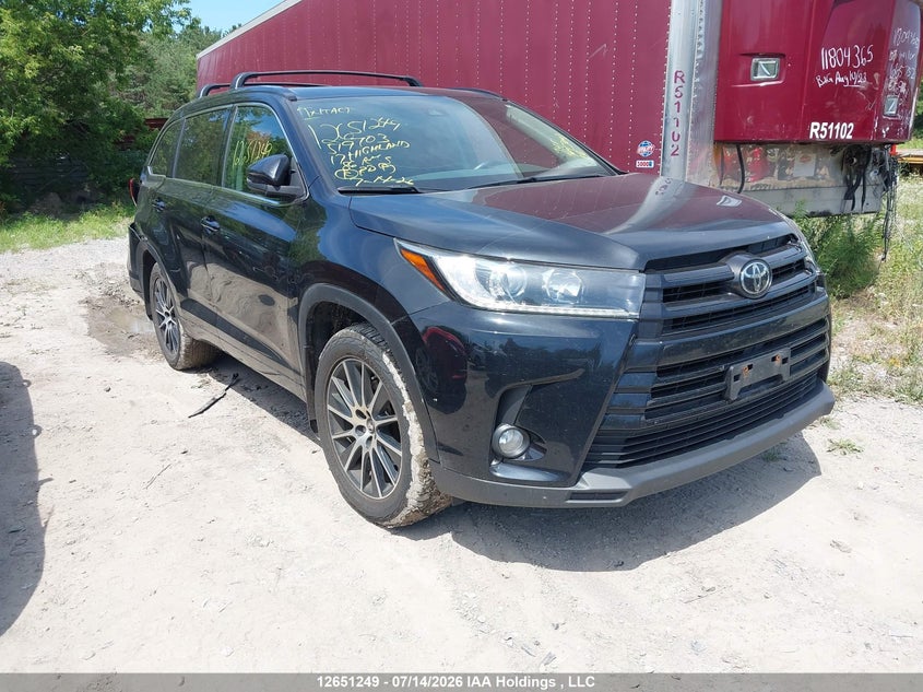 Vin: 5tdjzrfh2hs519703, lot: 3052944, toyota highlander 2017 img_1