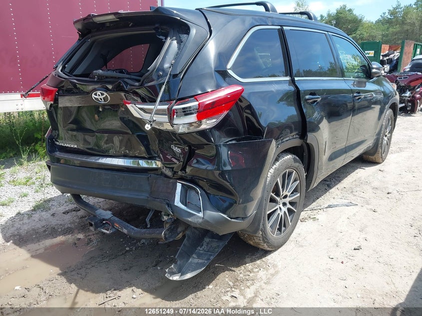 Vin: 5tdjzrfh2hs519703, lot: 3052944, toyota highlander 20174