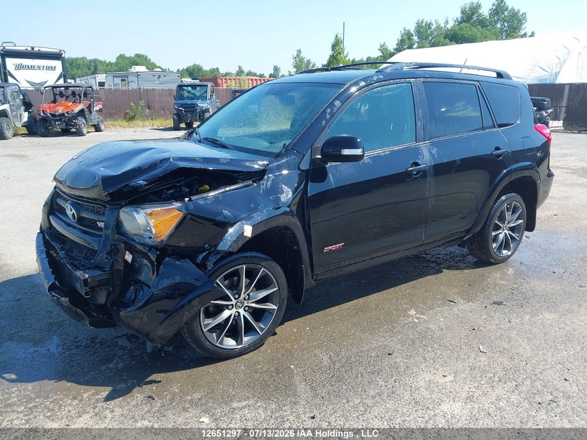 2011 Toyota RAV 4, Front, IAAI, VIN JTMRK4DV7B5102884 — photo 2