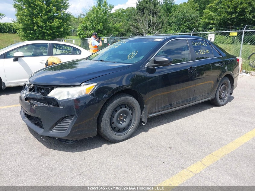 2014 Toyota Camry, Front, IAAI, VIN 4T1BF1FK4EU732570 — photo 2