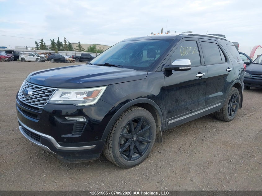 Vin: 1fm5k8ht2jga86347, lot: 3053286, ford explorer platinum 20182