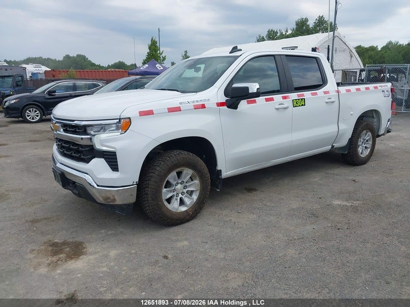 2025 Chevrolet Silverado, Front, IAAI, VIN 2GCUKDED6S1151334 — photo 2