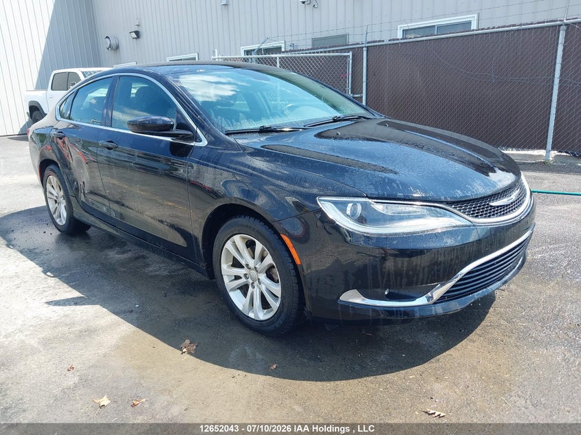 2015 Chrysler 200 Limited