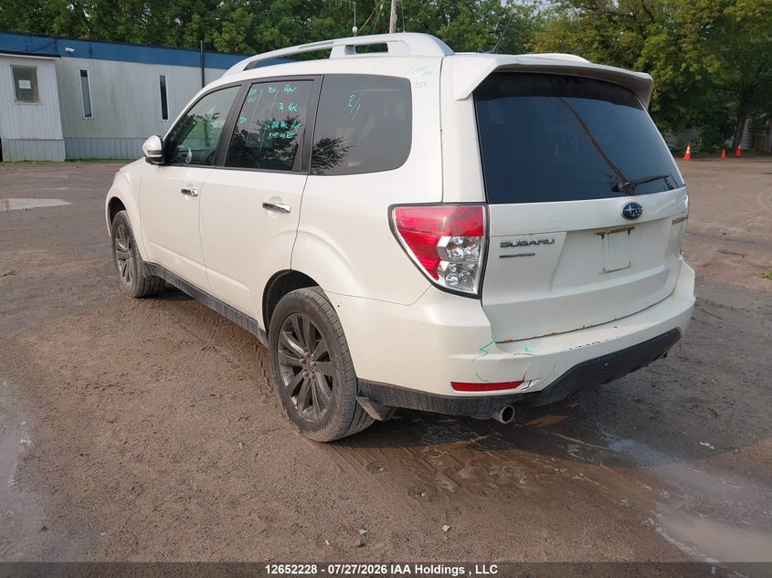 Vin: jf2shcdc4dh420246, lot: 3053982, subaru forester 20133