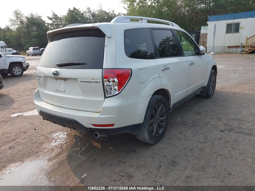 Vin: jf2shcdc4dh420246, lot: 3053982, subaru forester 20134