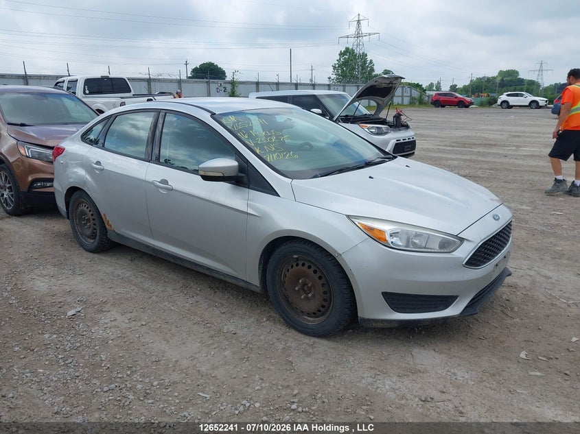 2016 Ford Focus Se VIN: 1FADP3F2XGL200275 Lot: 12652241