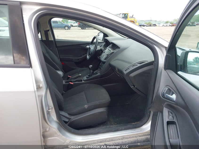 2016 Ford Focus Se VIN: 1FADP3F2XGL200275 Lot: 12652241