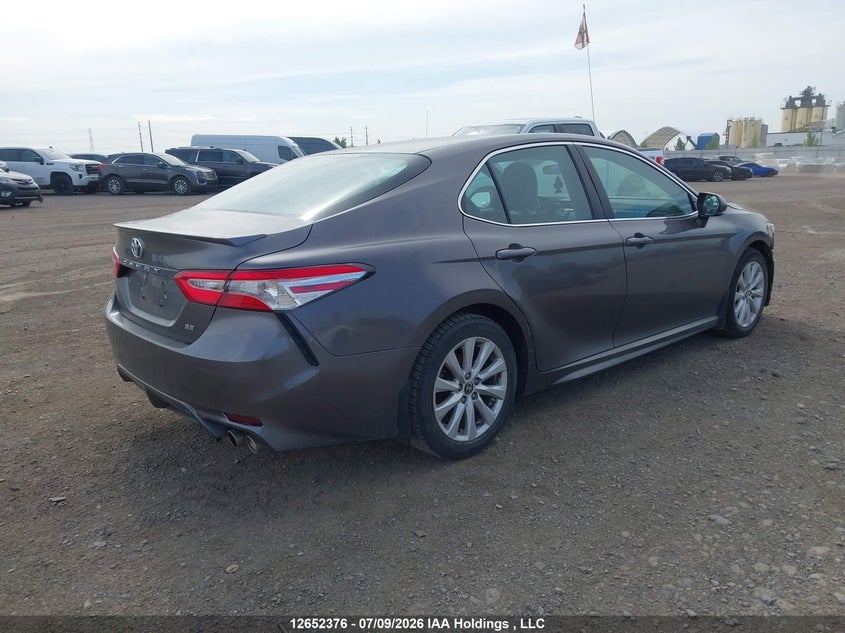 Vin: 4t1g11ak5lu972462, lot: 3054148, toyota camry se 20204