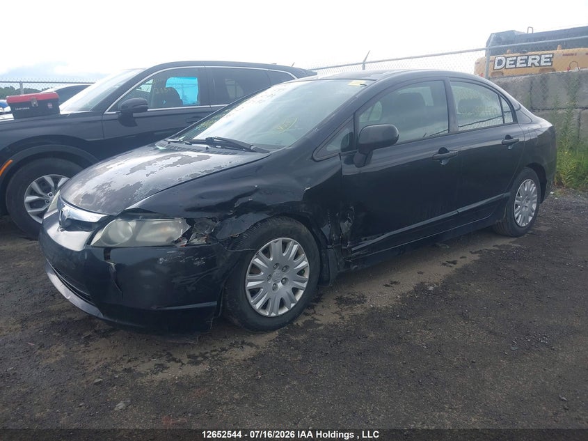 2006 Honda Civic, Left Front, IAAI, VIN 2HGFA16286H033470 — photo 2