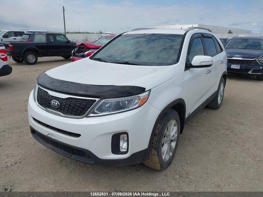 2015 Kia Sorento, Front, IAAI, VIN 5XYKUDA74FG588018 — photo 2
