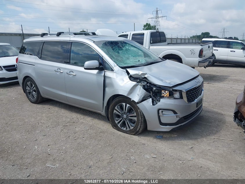 2020 Kia Sedona Ex/Sx, Лобове скло, IAAI, VIN KNDMC5C12L6562008