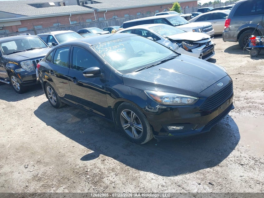 2016 Ford Focus Se, Заднее стекло, IAAI, VIN 1FADP3FE6GL333559