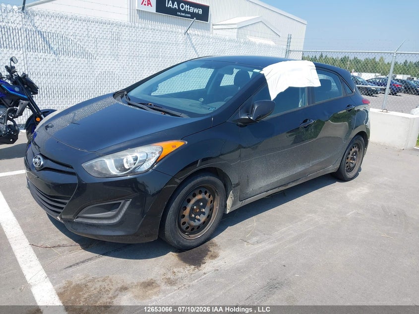 2013 Hyundai Elantra Gt Gl, Charity, IAAI, VIN KMHD25LE3DU028093 — photo 2