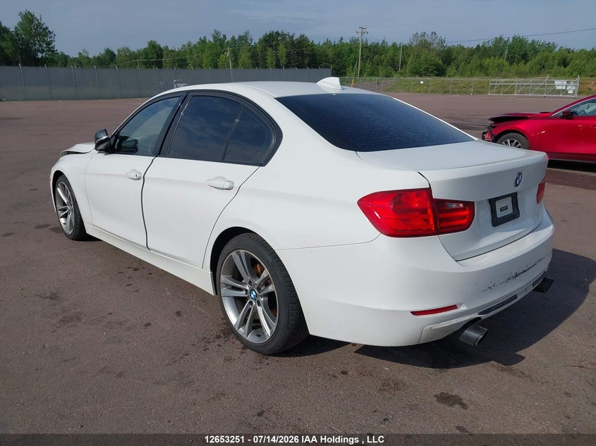 Vin: wba3b1c56ef078465, lot: 3055095, bmw 320i 20143